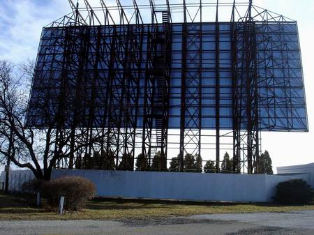 Getty 4 Drive-In Theatre - Screen 1 Repair Winter 2007 From Ron Gross (newer photo)